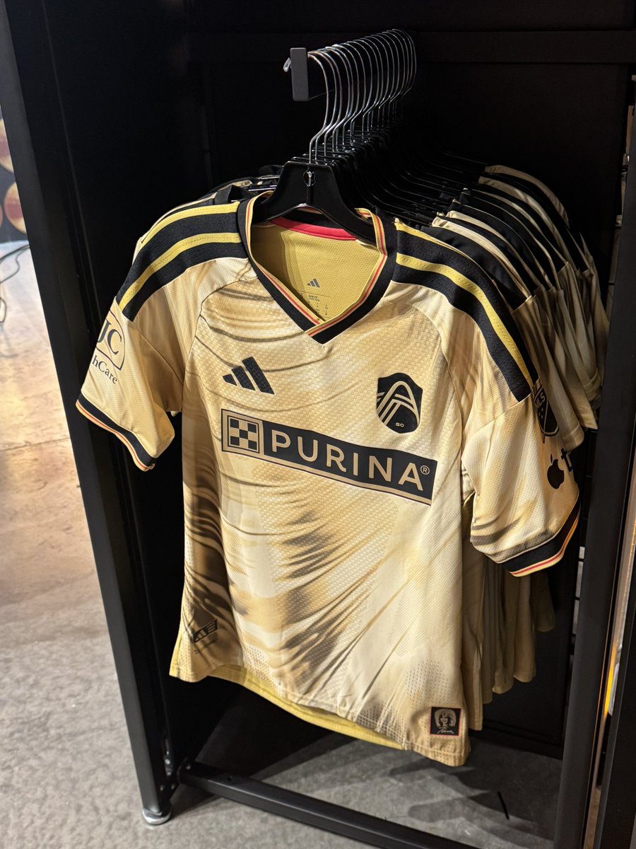 Heilige17's tweet photo. Here’s my take-
No it’s not city colors, no I don’t really understand the entire reason of the gold jersey or the Tina turner theme to it. 
Do they look terrible, no. They don’t look that bad. I like the black and gold city logo. Could be a lot worse. Could be better.  #MLS #STL https://t.co/M4lgjAvFma
