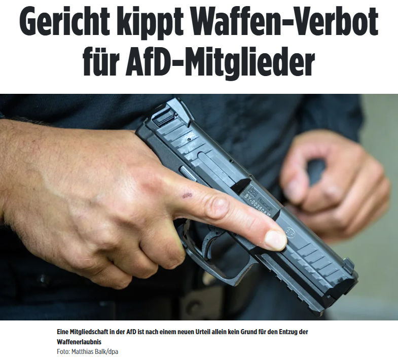 In #Thüringen haben Behörden mehrerer Landkreise und einer kreisfreien Stadt offen Repression gegen Mitglieder der Oppositionspartei AfD ausgeübt. Unbescholtenen Bürgern wurde die Waffen-Erlaubnis entzogen bzw. verweigert, einziger Grund: Ihre Parteimitgliedschaft. Dem hat das
