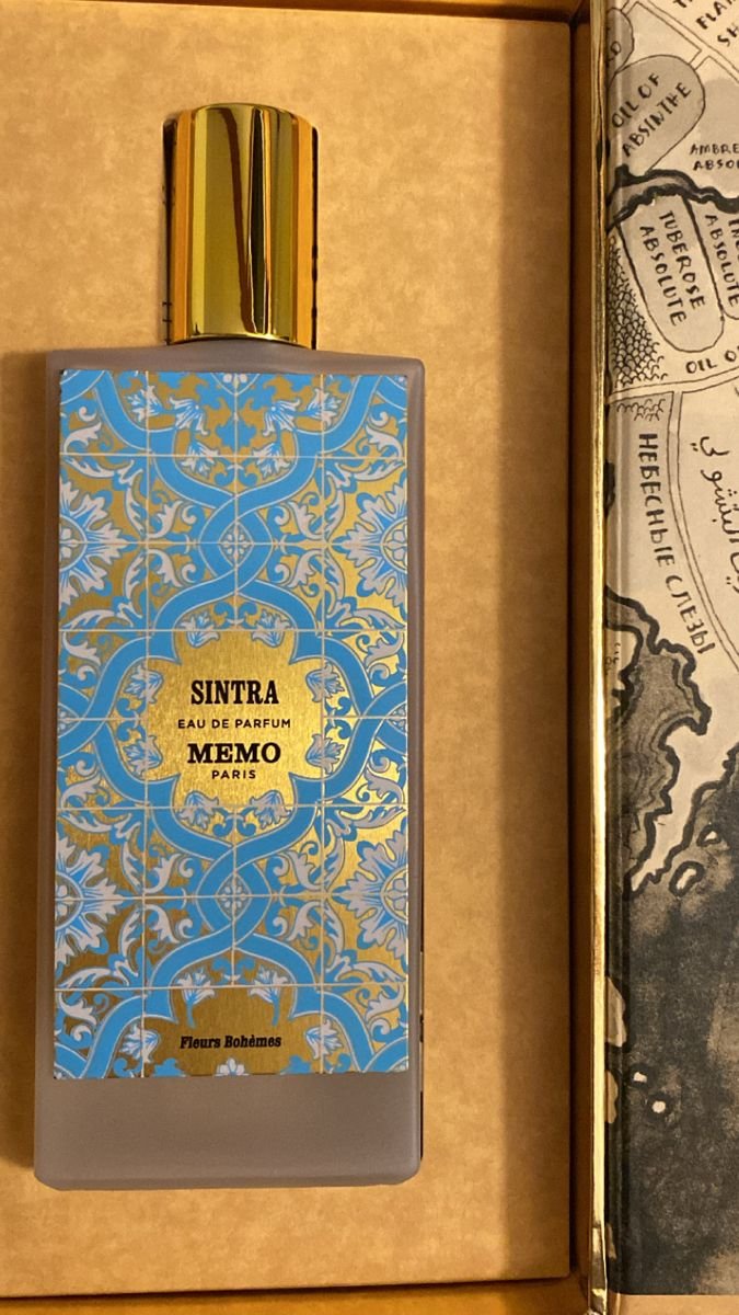 perfumemonk's tweet photo. 💥 COMPLIMENT MAGNET !! 💥

This is not just a perfume… this is attention wrapped in sugar and sunlight.
The moment you spray Sintra, the air fills with creamy orange blossom and fluffy marshmallow sweetness — like a luxury dessert served in a palace courtyard. It feels warm, romantic and comforting. People around you don’t identify notes… they just say “what are you wearing?”
Opening is bright citrus-neroli sparkle, then a creamy milky marshmallow heart appears. After 1 hour it melts into soft vanilla-benzoin musk cloud that stays around you like an aura.
It’s sweet but never childish — very classy gourmand. Perfect for dates, evenings, close gatherings and AC environments.

This fragrance doesn’t shout.
It pulls people closer.
🌿 Notes Breakdown

Top: Bergamot, Petitgrain, Neroli
Heart: Orange Blossom, Milk Accord, Marshmallow
Base: Vanilla, Caramel, Benzoin, Musk
⚡ Performance

Longevity: 12–16+ hours (next day on clothes)

Projection: Strong first 2–3 hrs

Sillage: Heavy compliment trail
Season: Winter / Mild evenings / Indoors
Gender: Truly Unisex (leans slightly feminine but stunning on men)

🧠 My Bold View

One of the safest niche blind buys if you like sweet fragrances.
Dangerous for collectors — people remember you by this smell.

Not a beginner perfume… a signature perfume.
#MemoParis #Sintra #ComplimentMagnet #NichePerfume #GourmandFragrance #PerfumeCollector #LuxuryFragrance