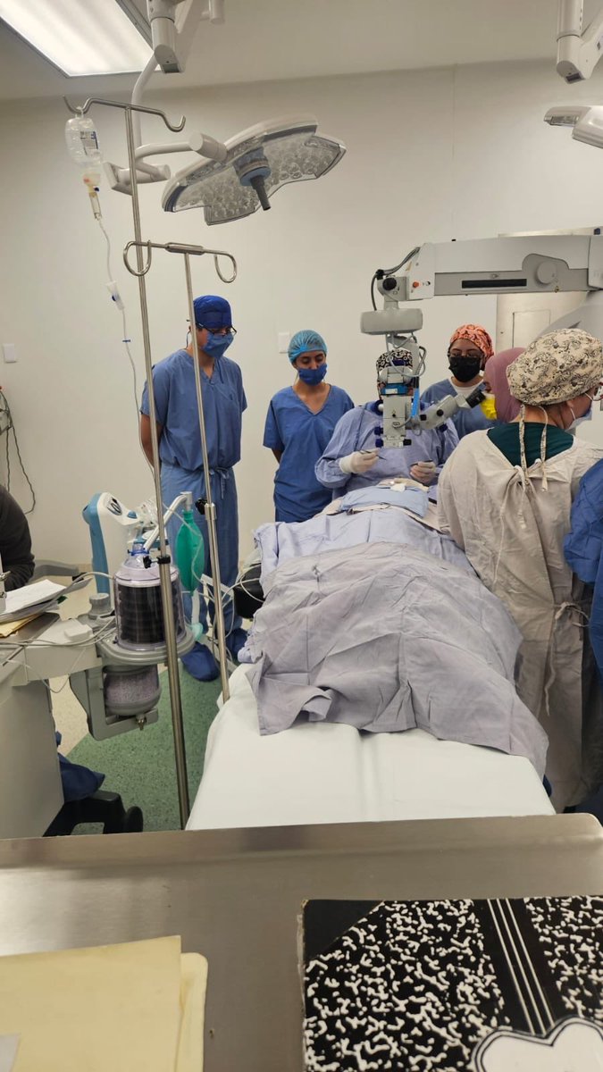 #Comunicado | En IMSS Bienestar Puebla realizamos con éxito un trasplante de córnea a una paciente pediátrica de 9 años, preservando su visión y mejorando su calidad de vida.