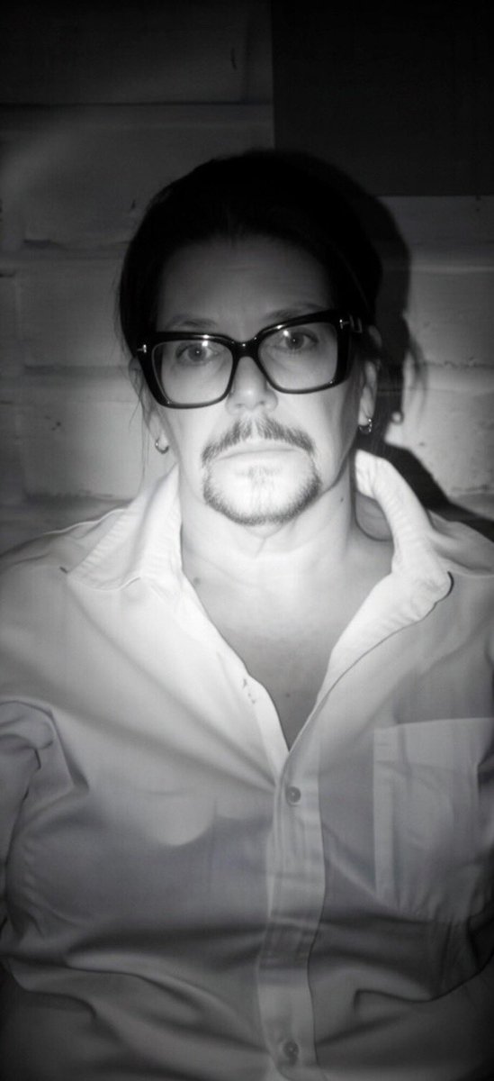 Warren Ruffett tweet media