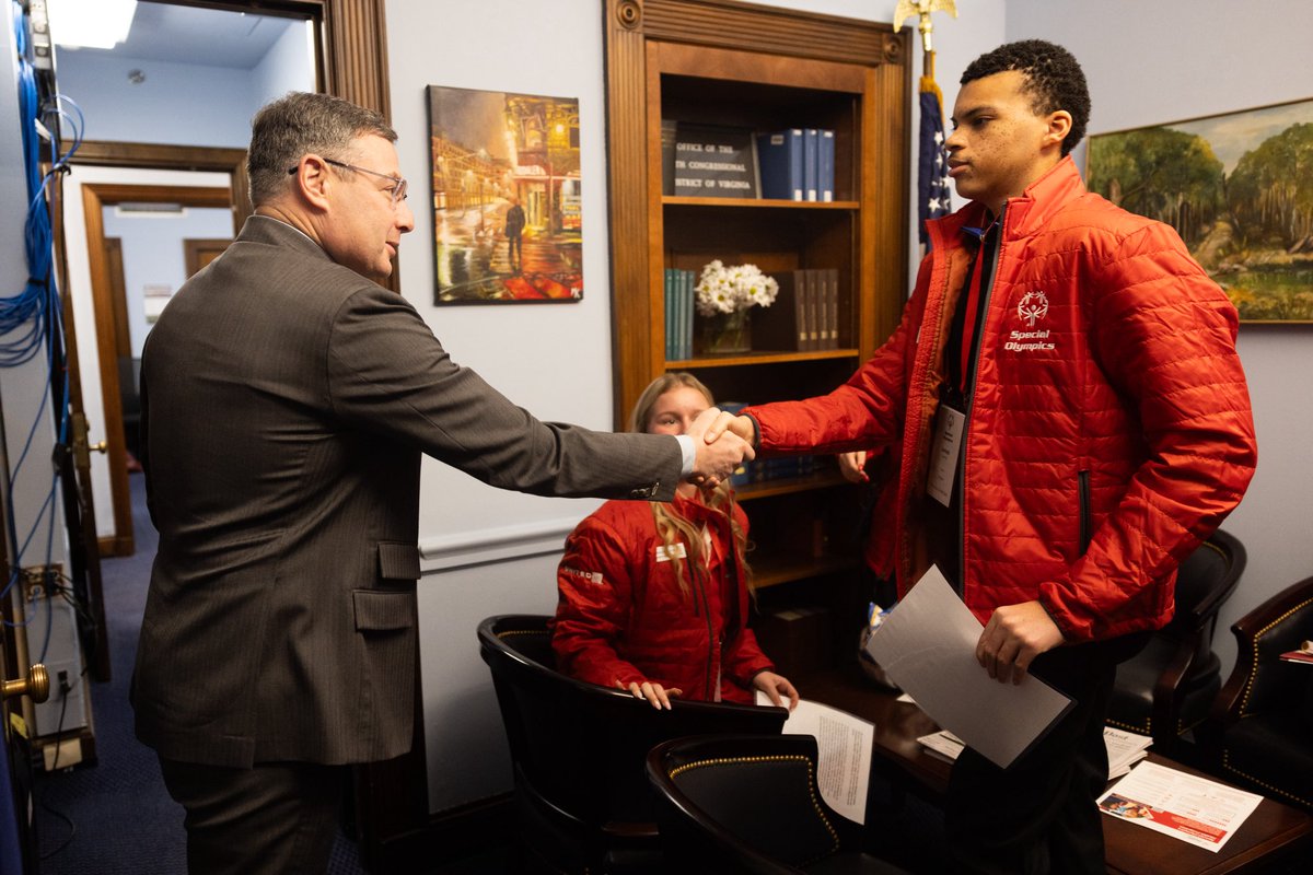 SOlympicsVA's tweet photo. Appreciative of the opportunity to meet with @RepVindman during #SOHillDay to share why inclusive schools and health access matter to our athletes and families. 🏛️💙 https://t.co/4RZhlnrngO