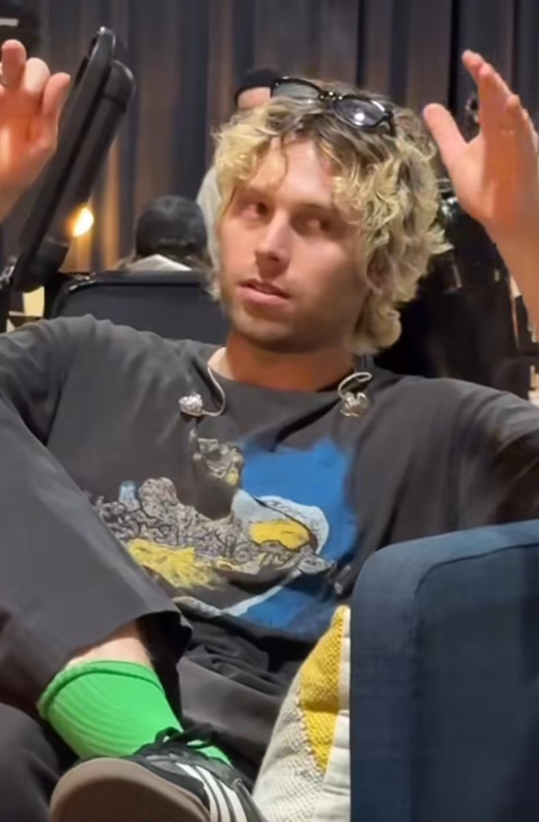 the tour hasn’t even started and he’s already done with it 😔