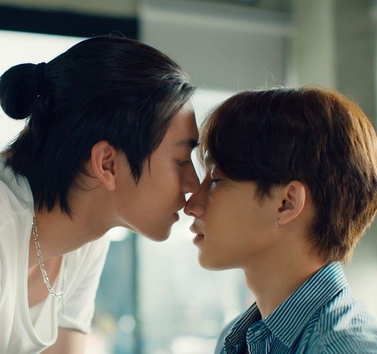 While celebrating their 4th Anniversary I am watching what started it all. 
LITA. 
My forever comfort show and couple. 
Thank you for giving me PhayuRain 🌪️🌧️

 BOSSNOEUL FOREVER
#BN4thAnniversary