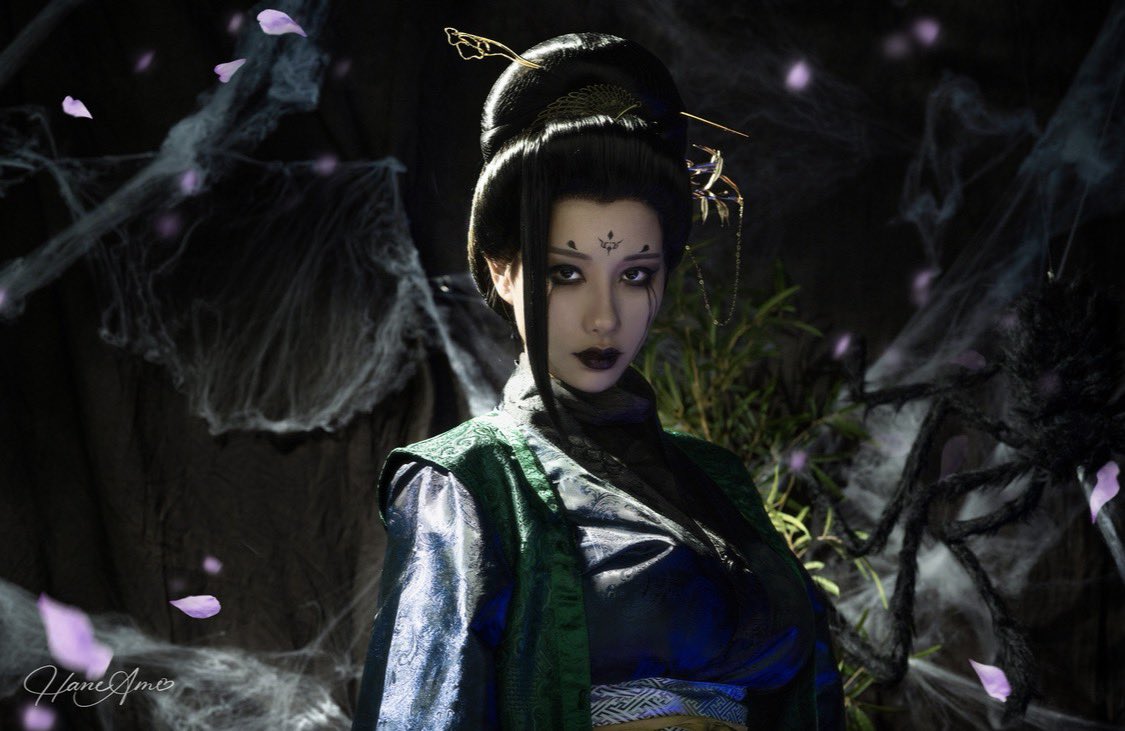 haneame_cos's tweet photo. Bound by silk, Trapped inside me🕷️
Black Myth Wukong Fourth Sister Spider Cosplay

この盤絲嶺からは、誰も逃げられない🕷️
黒神話悟空 四妹 コスプレ https://t.co/lueMz2KwDI