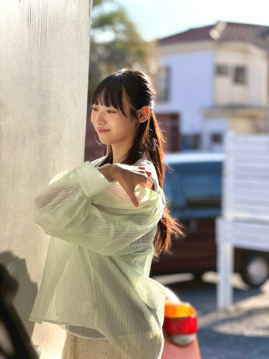 すみちゃんホン𝒎𝒐𝒏𝒆𝒚美しい 2枚目、3枚目のコーデが個人的に特に