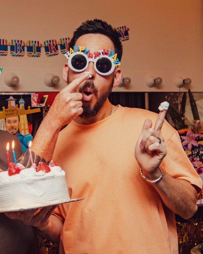 HAPPY MIKE SHINODA DAY YALL🥳🤪💞