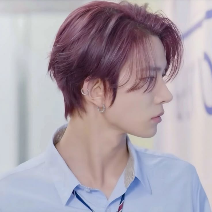 다들 자기 최애가 너무 예뻐서 벅차오른적 있나요?
난. 그게.지금이야샤갈!!!!!!!!!!!