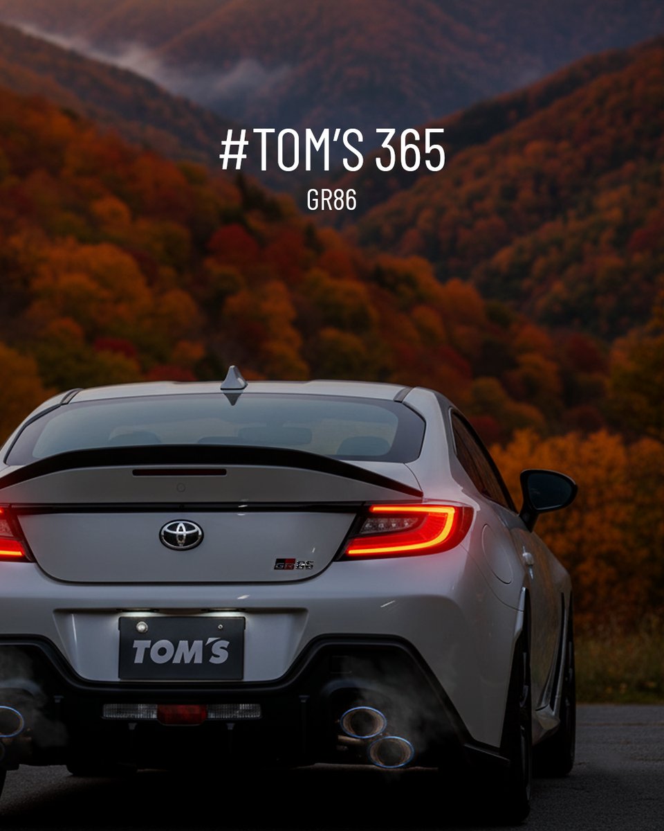 tomsracing's tweet photo. TOM’S CUSTOMIZE PARTS
for TOYOTA GR86

止まっても、まだ鼓動している。

━━━━━━━━━━━

with TOM’Sな、あなたと愛車の日常を。
#TOMS365 で投稿

━━━━━━━━━━━

#tomsinside
#愛車のある風景
#toyotagazooracing 
#紅葉
#秋
#ドリフト
#tomsracing
#トムス
#TOYOTA
#トヨタ
#GR86
#ハチロク 
#峠