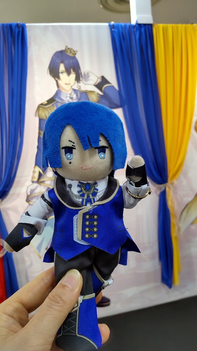 帰宅途中ですが。。。 同じポーズに近づけてみました