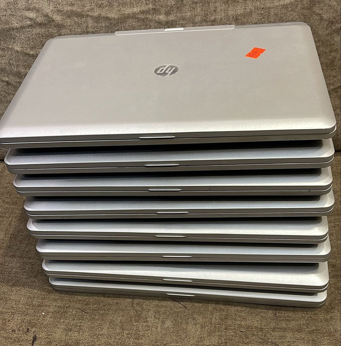 Igbalode_BS's tweet photo. HP Elitebook Revolve 810 G3
Processor: Intel Core i5 
Processor Speed: 2.27GHz
HDD: 256gb SSD
RAM: 8gb 
ScreenSize: 11.6”
OS: Windows 10 Pro
Keyboard Backlit Enabled 
Touchscreen Enabled 

You can get this for N275k, DM @Igbalode_BS to get one.

Kindly RT with ❤️ https://t.co/hlHv79tpbT