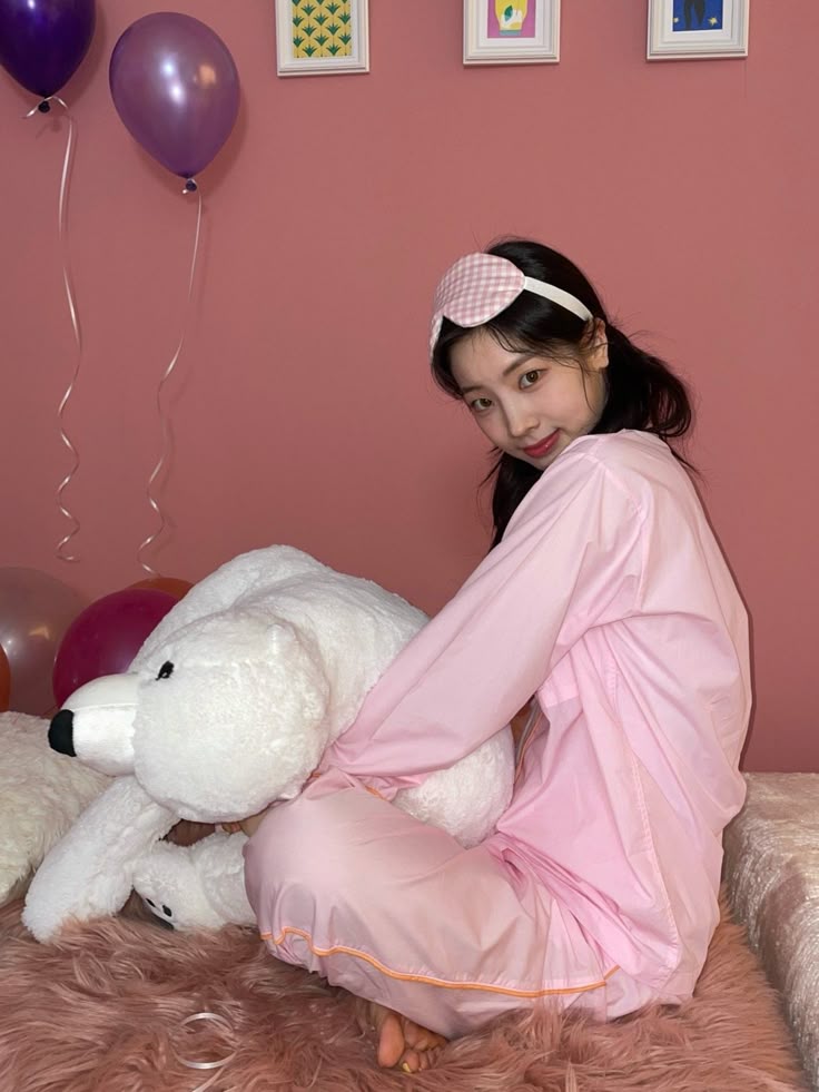 Dahyun get well soon. We love you, please don't feel burdened or anything. Just stay focus on your health 🥺🤍🤍