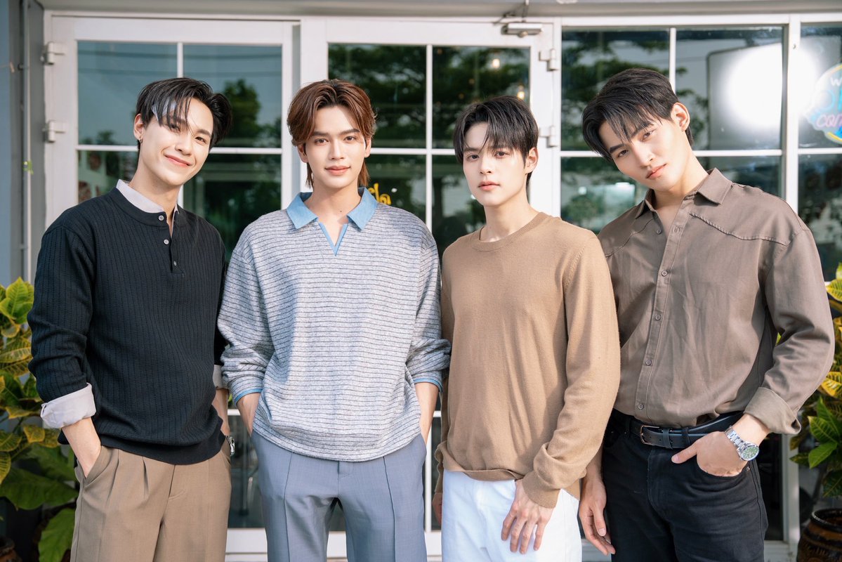 Have a good day 🎉🎉

ส่งกำลังใจให้ทั้ง4คนแบบรัวๆเลยจ้าาาาา😘❤️

MRS WITH JMOP LAST Q
#MyRomanceScammerLastQ