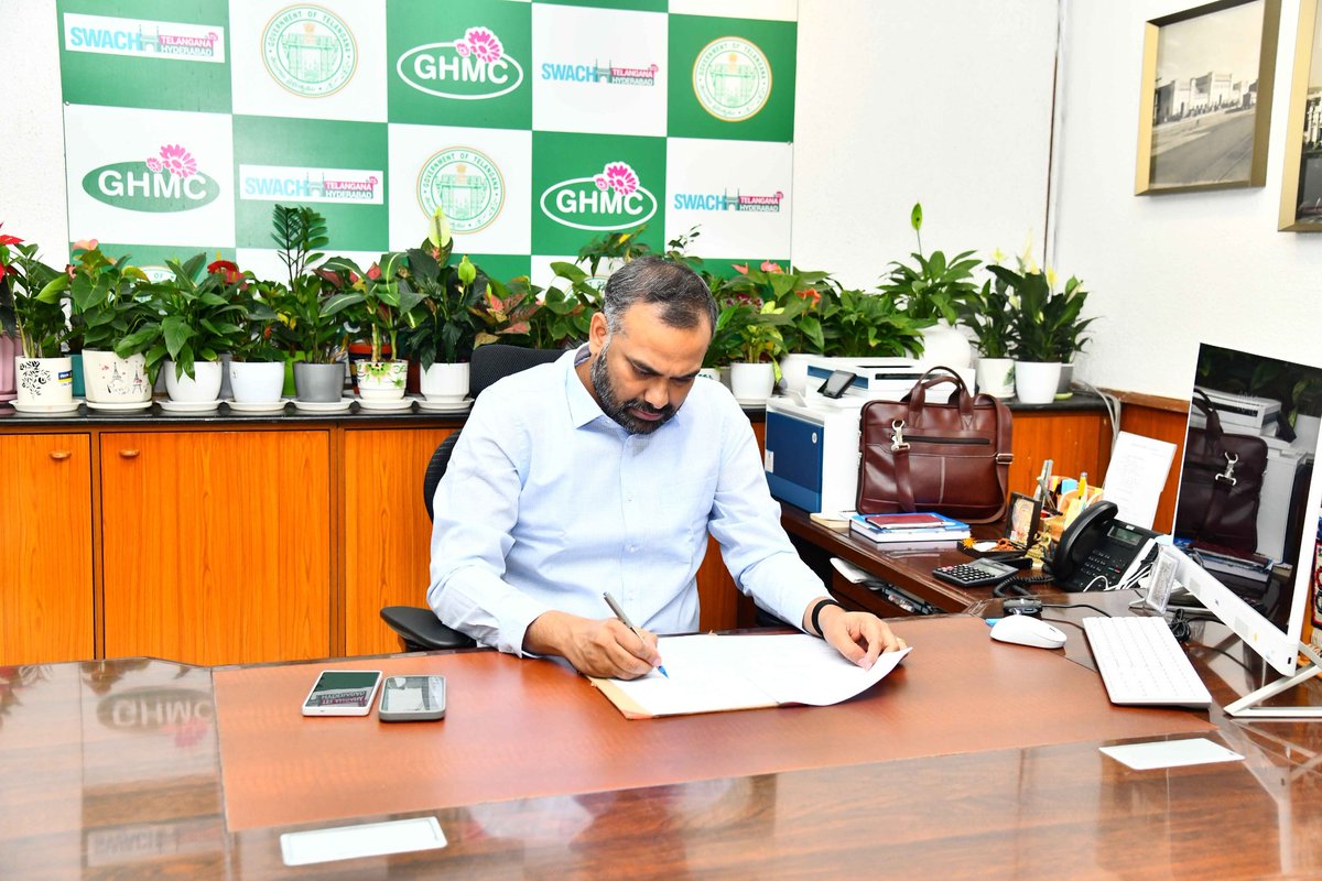 jsuryareddy's tweet image. Reorganised Greater #Hyderabad Municipal Corporation (GHMC) has been split into three Corporations on Wednesday :

Greater Hyderabad Municipal Corporation (#GHMC)

#Cyberabad Municipal Corporation (#CMC)

#Malkajgiri Municipal Corporation (#MMC)  

The state government appointed