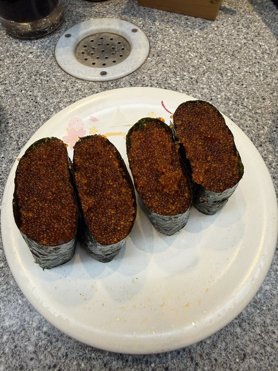 札幌の回転寿司では「とびっこ」を食べるのです