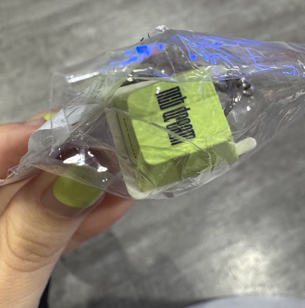 🚀หาแลก keycap 
เรา : nct dream 
คุณ : exo / nct wish

📍dm นัดรับสยาม/หน้าคอนsm ได้ค่ะ
 #SMTOWNFAMILYinBKK #SMTOWN_LIVE_BANGKOK 
#NCT #NCTWISH #EXO #NCTDREAM