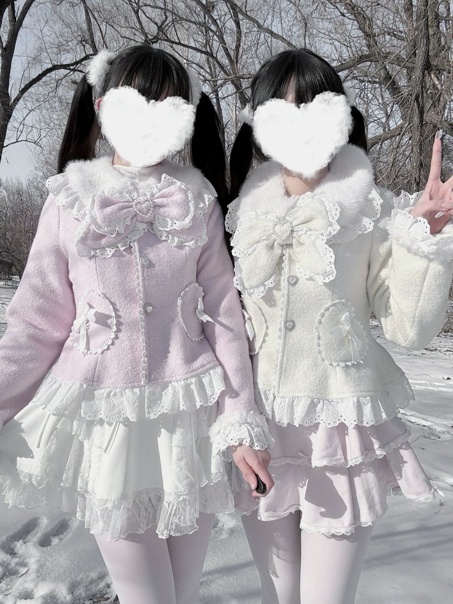 honeywardrobe07's tweet image. Window New Arrivals💥Wool-blend Ryousangata Short Coat Heart-shaped Pockets

Detachable bow and heart-shaped pockets keep you looking elegant even in winter! ❄️💖

Purchase link: honeywardrobe.com/collections/20…

#ryousangata #RyousangataCoat #WinterStyle #ElegantLook #jfashion