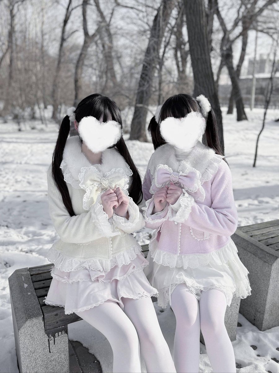 honeywardrobe07's tweet image. Window New Arrivals💥Wool-blend Ryousangata Short Coat Heart-shaped Pockets

Detachable bow and heart-shaped pockets keep you looking elegant even in winter! ❄️💖

Purchase link: honeywardrobe.com/collections/20…

#ryousangata #RyousangataCoat #WinterStyle #ElegantLook #jfashion