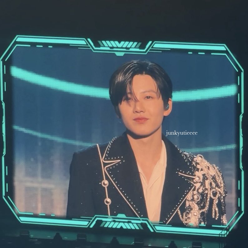 junkyu you're so handsome wtf.....