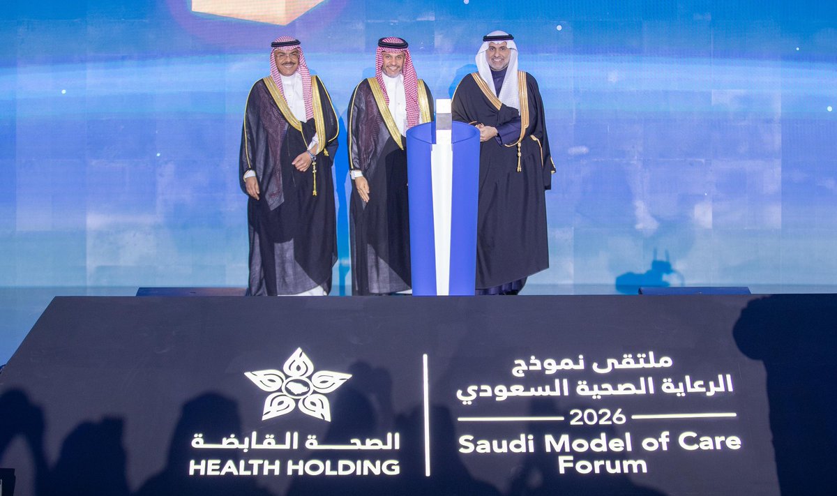 alowaisjalal's tweet photo. فخرٌ نُهديه لسفراء الحياة في الميدان الإسعافي… صُنّاع الأثر.
أثرٌ صاغه المسعفون في الميدان والمرحلون خلف كل اتصال؛
التقت فيه ثقة أشواق بامتنان سلمى، فحُفظت الأرواح.

نعتزّ بحصول #هيئة_الهلال_الاحمر_السعودي على جائزة صناعة الأثر عن مشروع منطقة الرعاية الصحية،
وحصول أشواق على جائزة المستفيد.

إنجازٌ يحقق مستهدفات #نموذج_الرعاية_الصحية_السعودي
ويجعل الوصول خلال ٨ دقائق واقعًا… يبدأ بالاطمئنان وينتهي بحياة