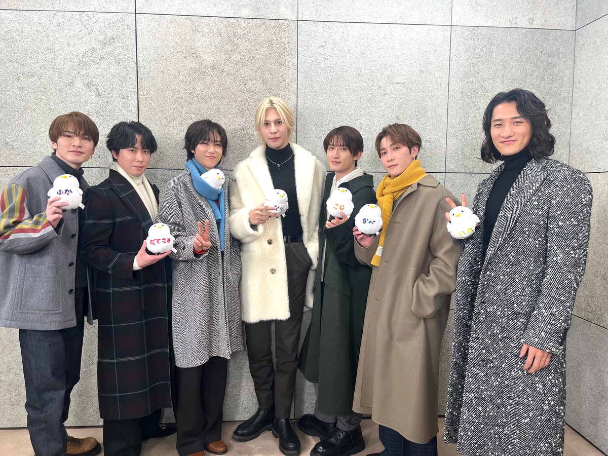 あべちゃんのマフラーの中に可愛い子が💕 7人てことは、CDTVの時かな