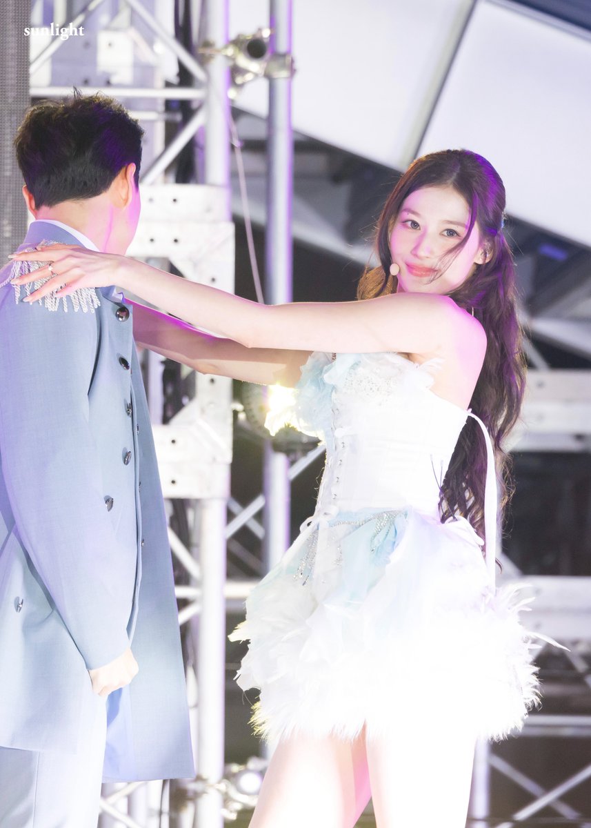 Sunlight tweet media