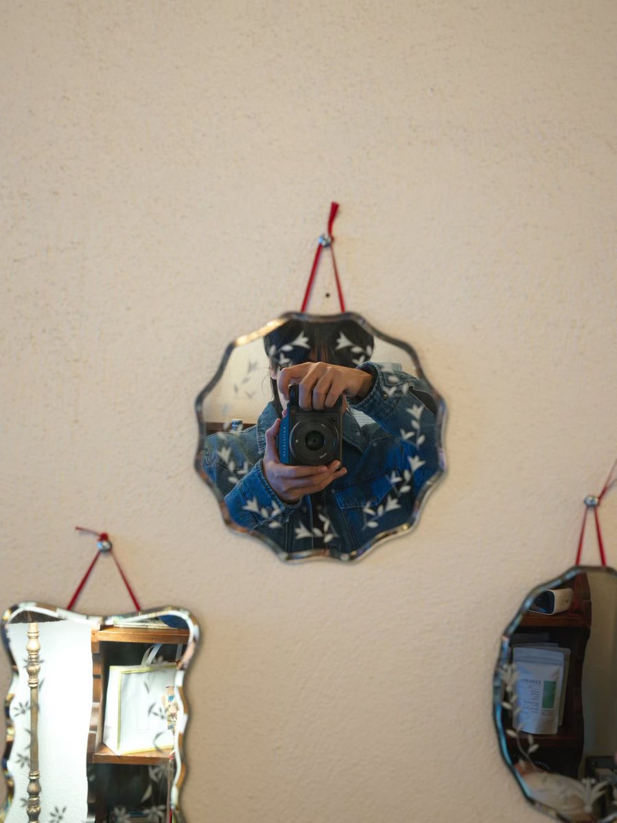 Akiraovoovo's tweet image. Great visuals are silent PR. 🤫

They communicate your values, your price point, and your personality before you even open your mouth.

If your imagery is messy, your message is messy.

Don't let bad photos ruin your first impression.

#VisualStrategy #PublicRelations #Branding