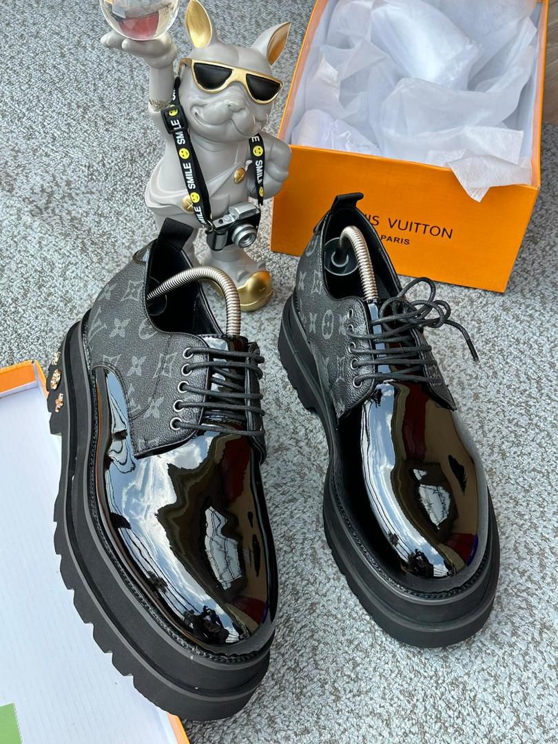 Get 10 or 20 from Vicky's kicks, we delivers nationwide. Join the group for updated sneakers, loafers, slides, Crocs,...

Join the group to stay updated 

chat.whatsapp.com/Ln3ScsJgoP0LNf…

#TrendingNow