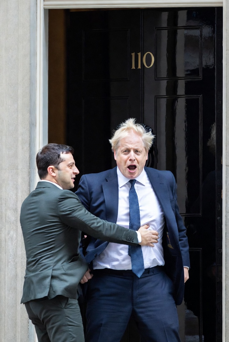 MKBattalionOf's tweet image. Do you think this Ukrainian chap will help @Keir_Starmer   stay in his office?

If we recall  how he helped the previous ones, he's not  good at it. 

#KierStamer #uksnow #Zelensky  #UkraineWarNews #UkraineRussiaWar️ #UkraineRussianWar #Ukraine