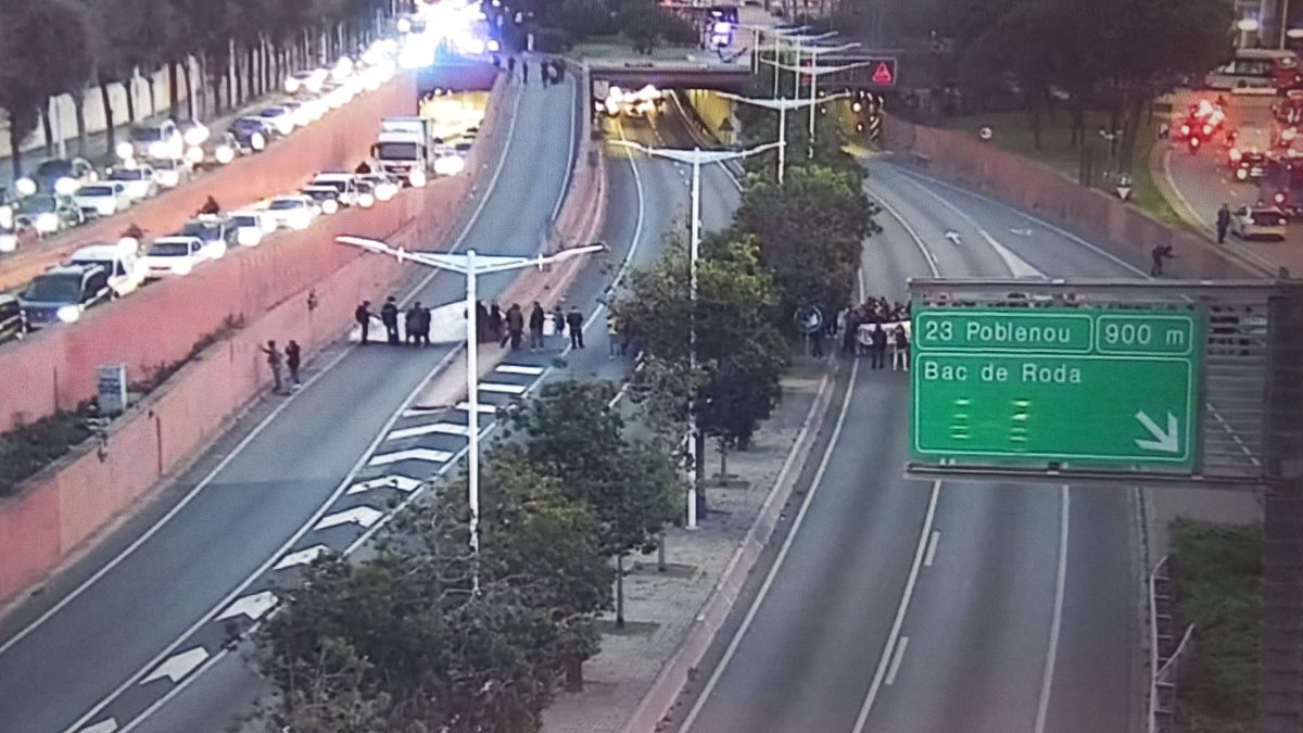 Trànsit tweet media