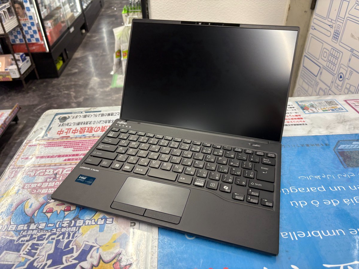 iosys_chuou's tweet image. とんでもLIFEBOOK入荷しました！！！

LIFEBOOK U9414/R FMVU73003

CPUがCore Ultra5 135U😲
お値段なんと349,800円💸

たぁだ！
定価が50万近いことを考えると、とってもお得なのでは！？
しかも綺麗なAランク品✨

是非いかがでしょう♪

#イオシス #LIFEBOOK #FUJITSU