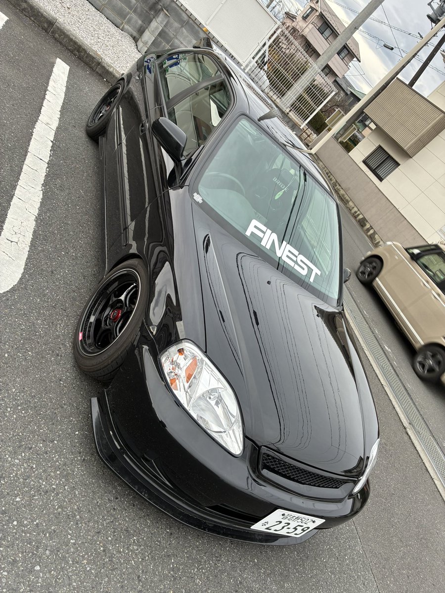 納車しました。
出来車買いました。

宝物です♪