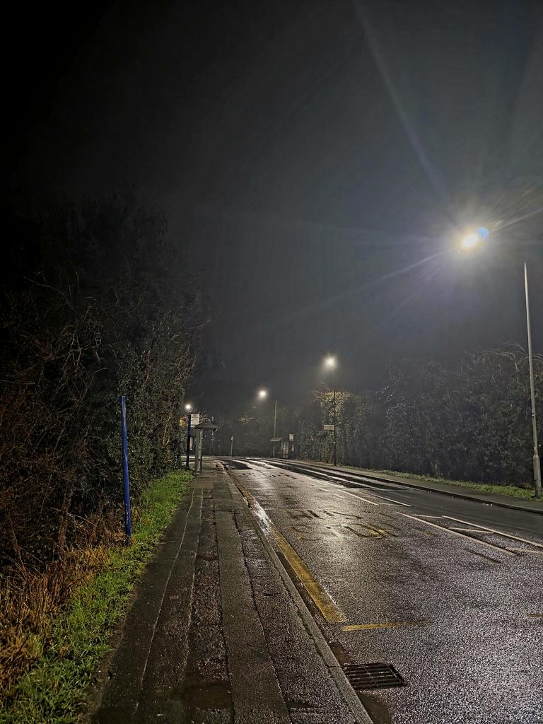 CraigRGNDem's tweet photo. An easy, relaxed, conversational paced 5 mile run this morning in York.
Another run in the rain 🙄 roll on spring. 🌧🏃♂️🙂
#York #Running #RainingAgain #Strava @UKRunChat https://t.co/U5S689ZwKk