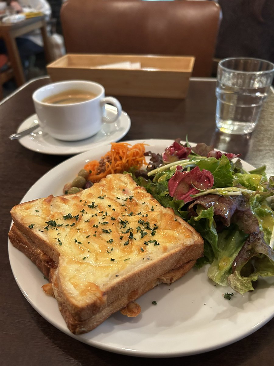maruRR's tweet image. パン屋さんでランチ #annee #クロックドムッシュ #京都一人旅
