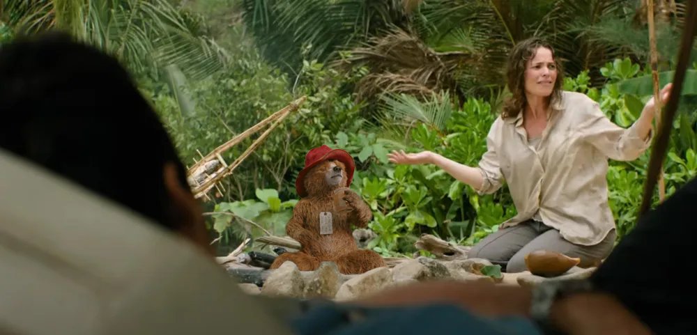 jaythechou's tweet photo. I Photoshop Paddington into a movie, TV show, or pop culture until I forget: Day 1794 https://t.co/zssDkVCBB5