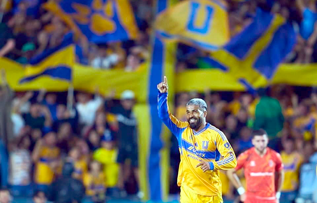 Radio_Zocalo's tweet image. Doblete del ‘Búfalo’, Tigres golea y avanza a Octavos de la Concachampions
radiozocalo.com.mx/688393/
#Concachampions #Tigres #ForgeFC