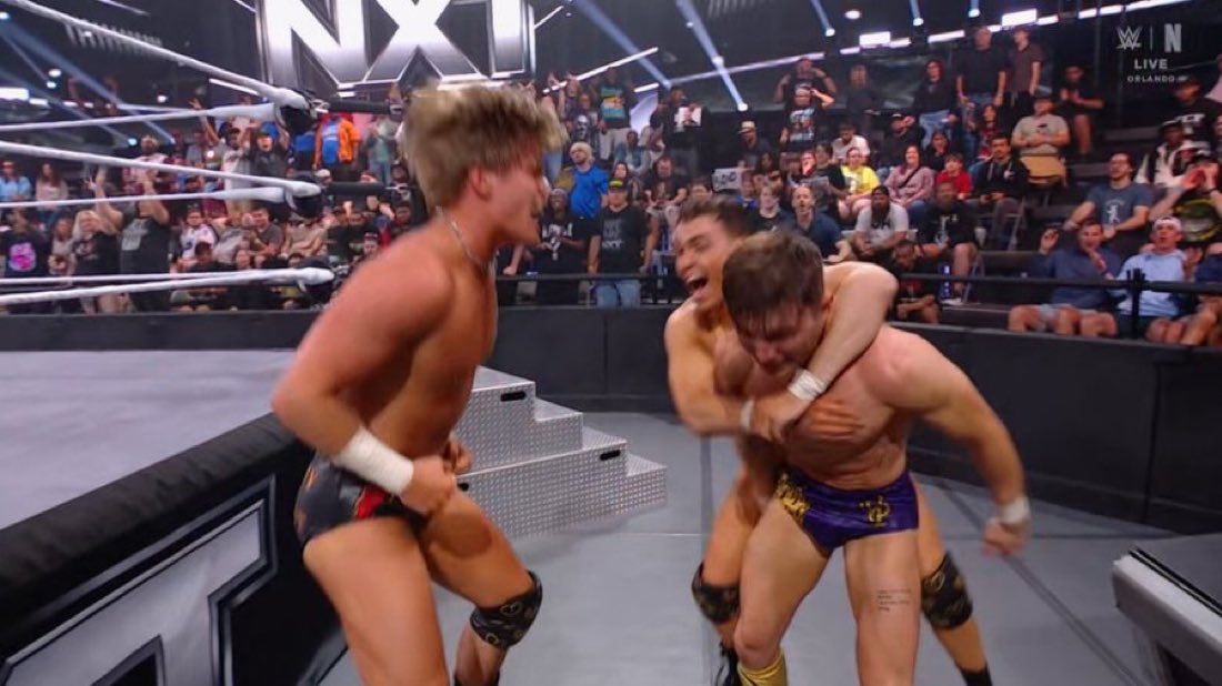 RomanEra0's tweet image. Vanity Project def. Hank &amp;amp; Tank 

#WWENXT