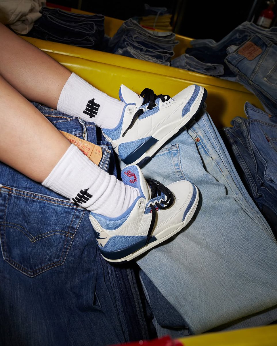 JustFreshKicks's tweet photo. Levi's x Air Jordan 3 "City of Angels" online raffle for La Brea pickup 👖🪽

ENTER => https://t.co/D88bgIZgEC https://t.co/1sTgVDgGA2