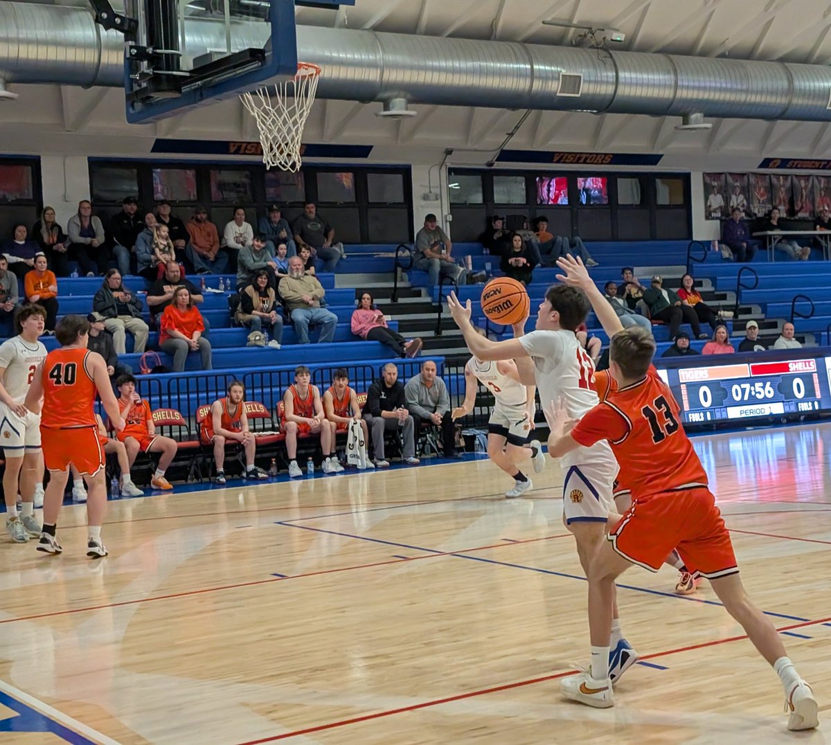 AMiller31's tweet photo. 72-49 is the final score as @ShellsBoysBball takes the non-conference win over Greenfield.
@aidenstemm224 finished w/ 23 + @K_Crawf12 added 17.
@RoxanaAthletics hosts Columbia Fri for #SrNight w/ a possible Cahokia Conference title on the line.
@STLhssports @1071TheBigZ https://t.co/k9pSvMZGCo