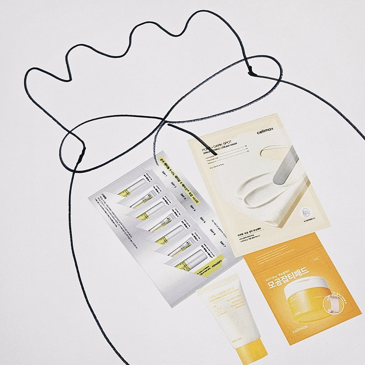 🧡 셀리맥스 올리브영 체험팩 #EVENT 🧡

올리브영에서 구매할 수 있는 셀리맥스 제품들을 경험해 보세요.🥰

🧡 참여 : RT+팔로우
🧡 당첨 인원 : 50명
🧡 셀리맥스 올리브영 체험팩 구성
- 레티날 샷 부스터&amp;레티놀 샷 세럼 체험키트
- 모공잡티 선크림 10ml
- 모공잡티 팩패드 10매
- 모공잡티 크림