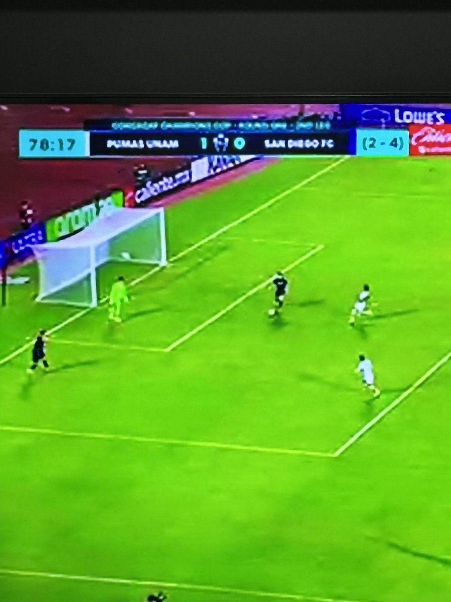 Qué mierda de aplicación es Fox One, sin duda la peor y de las más caras <a href="/somos_FOX/">FOX</a> sus partidos en 240p siempre 🤬🤬 ve nada más esa calidad del año 2000 <a href="/profeco/">Profeco</a> Pumas vs San Diego F.C.