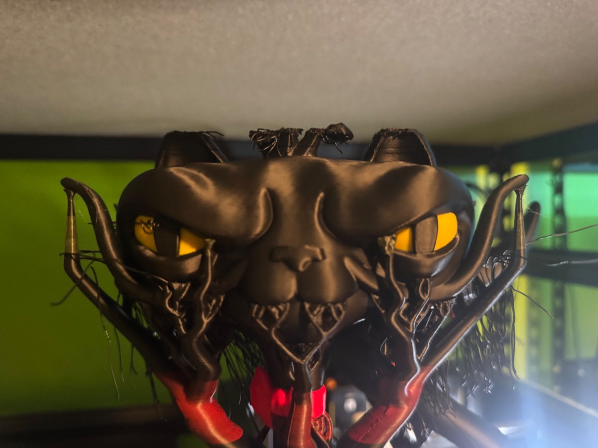 reprinted3D's tweet image. Here kitty, kitty, kitty…

Lucifurr, by @wekster2507, printed at 175% scale on the @snapmaker #U1. The first attempt failed when the purge tower came off the build plate, so I put the @SliceWorx3D #FlexDipped plate on the bed and stopped worrying!