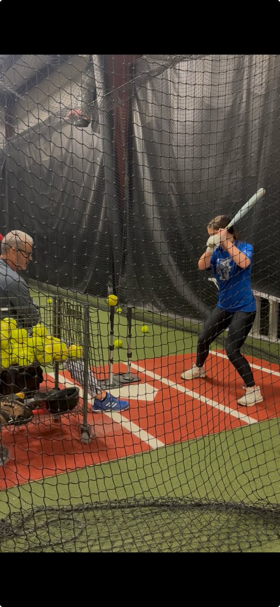 LiggattSaylor's tweet photo. Another great lesson with @IggyByrn really working on creating back spin and finishing my swing.
@Select16Zagozda 
@ejonesrockchalk 
@IchabodSB 
@BrendaHoladay 
@EState_Softball 
@GoShockersSB https://t.co/3WY4dIkNiy