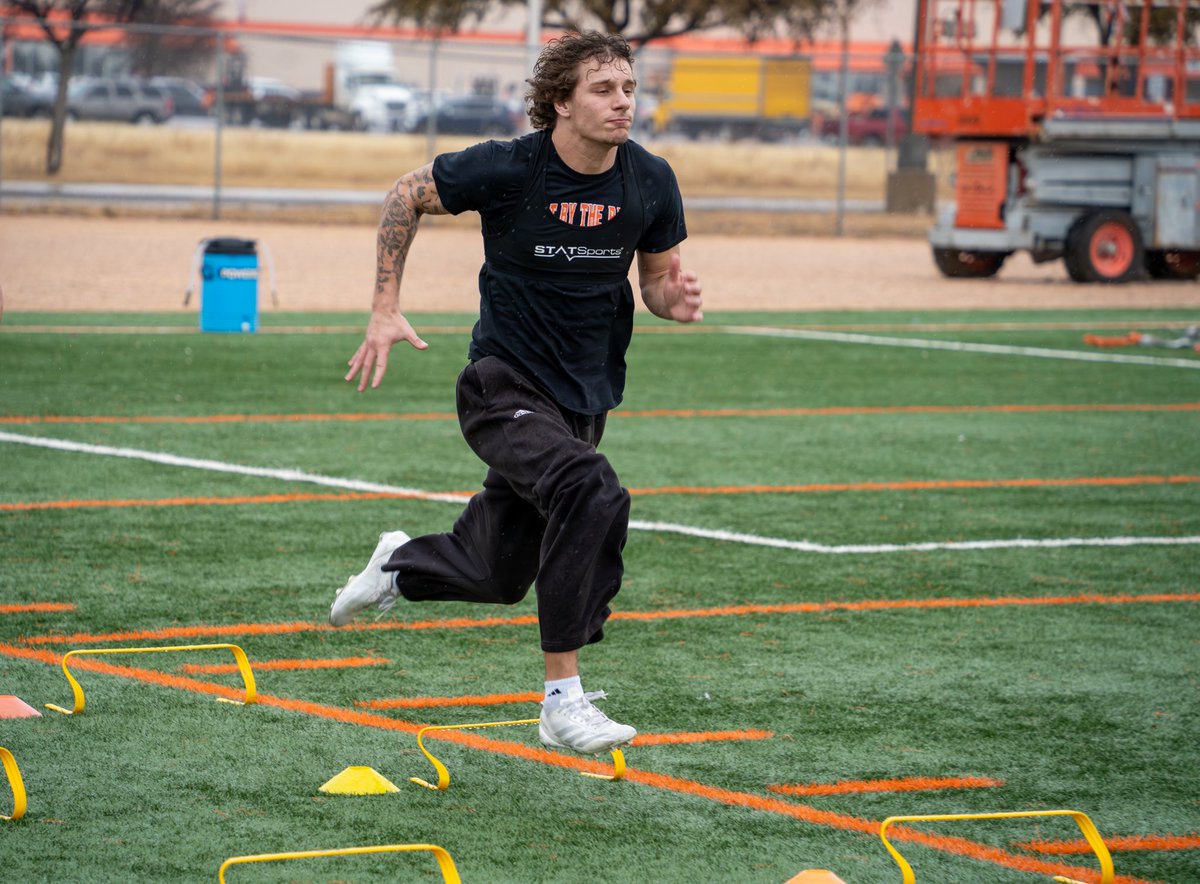 ʟᴀʏɴᴇ ʜᴏʀᴀᴋ tweet media