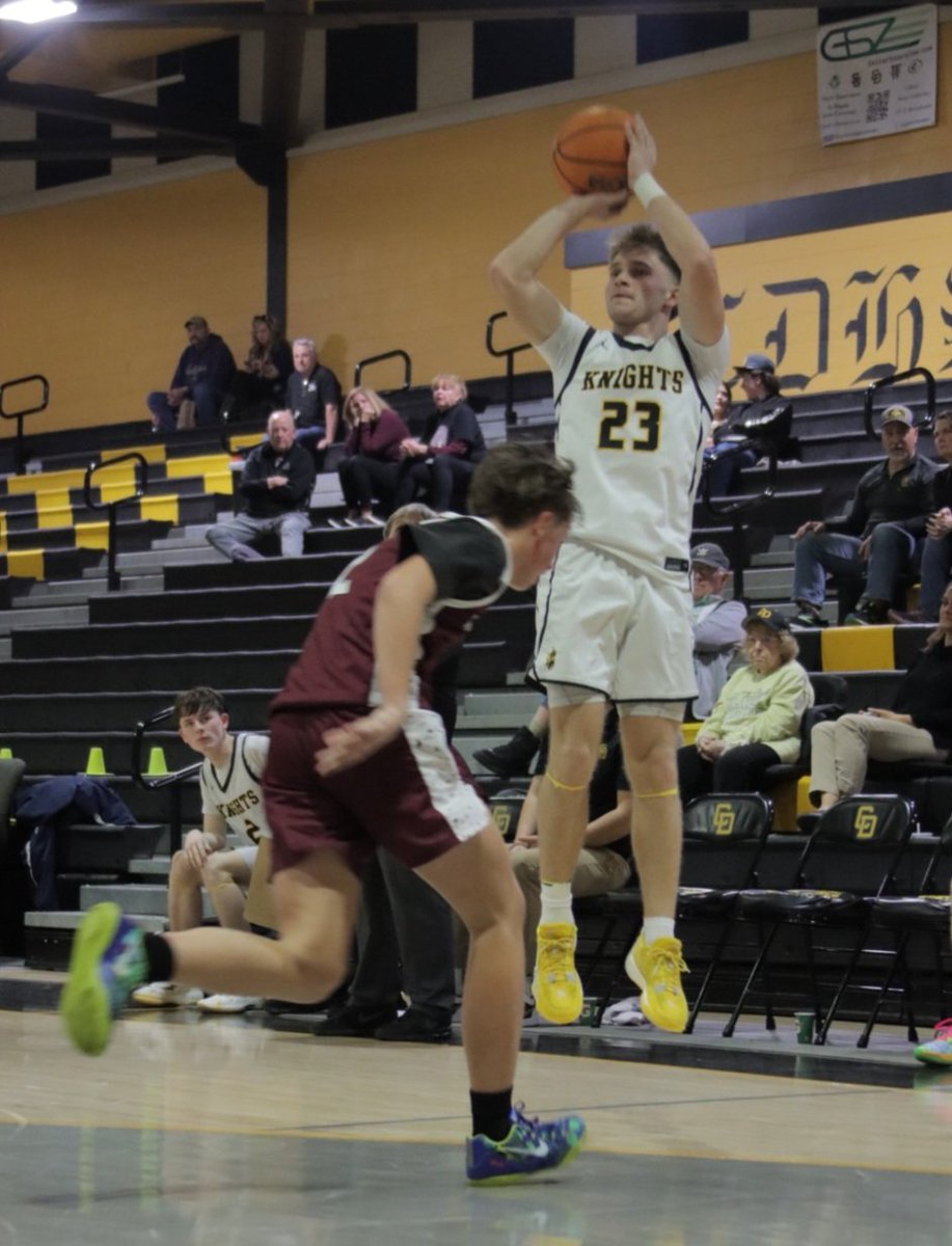 Black Knights take down the Warriors 63-38
#FirstHorizon <a href="/GSportsZone/">GreeneSportsZone</a>