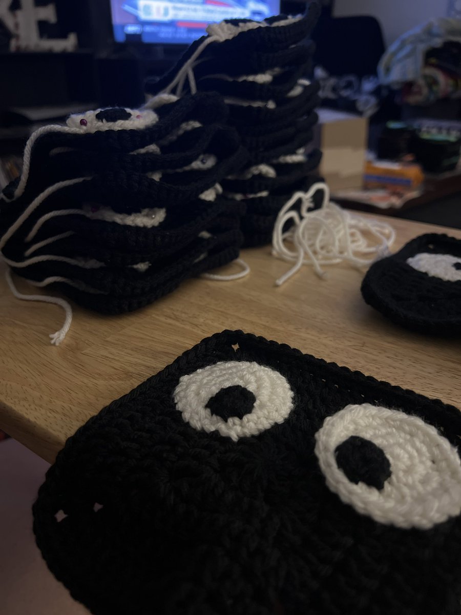 Fishwheezy3's tweet photo. So much sewing to do, but so relaxing 😌 tried doing different eye expressions for each one. Pulled inspo from a crochet blanket I found on Pinterest. Sadly there was no info on the person to give them credit. #crochet #sootsprites https://t.co/1mvtiZZJjb
