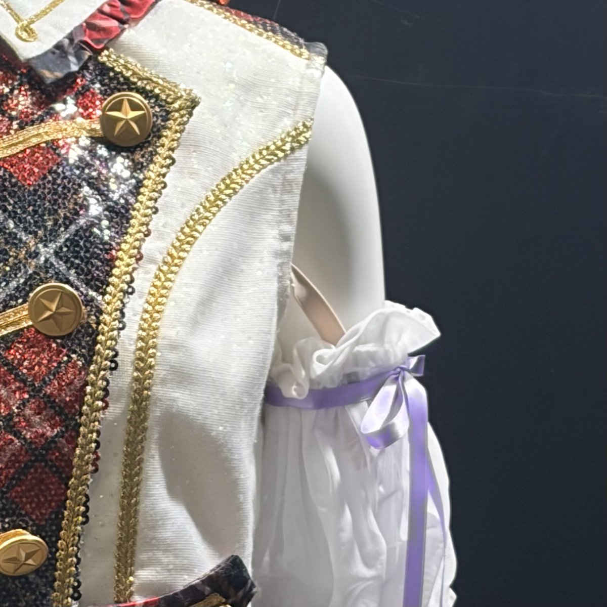 SAKO_DYDO's tweet photo. 白石紬を支える大事な紐たち https://t.co/v1hvXIOodF