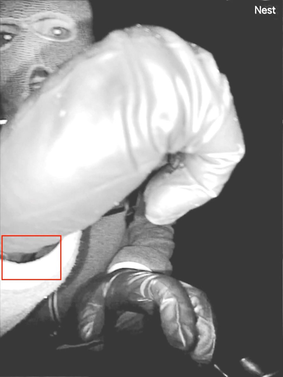 NedSchultz's tweet photo. @brianstelter @CNN @kaitlancollins Identifiable tattoo on right wrist. https://t.co/s344JJCRC8