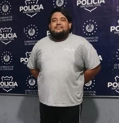 PNC El Salvador tweet media