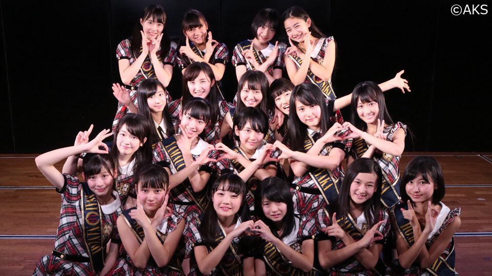 48manaka_16's tweet photo. 16期が
劇場デビュー9周年迎えました☺️🌸

10年目もよろしくです🔥 https://t.co/WfTMRCNrBd